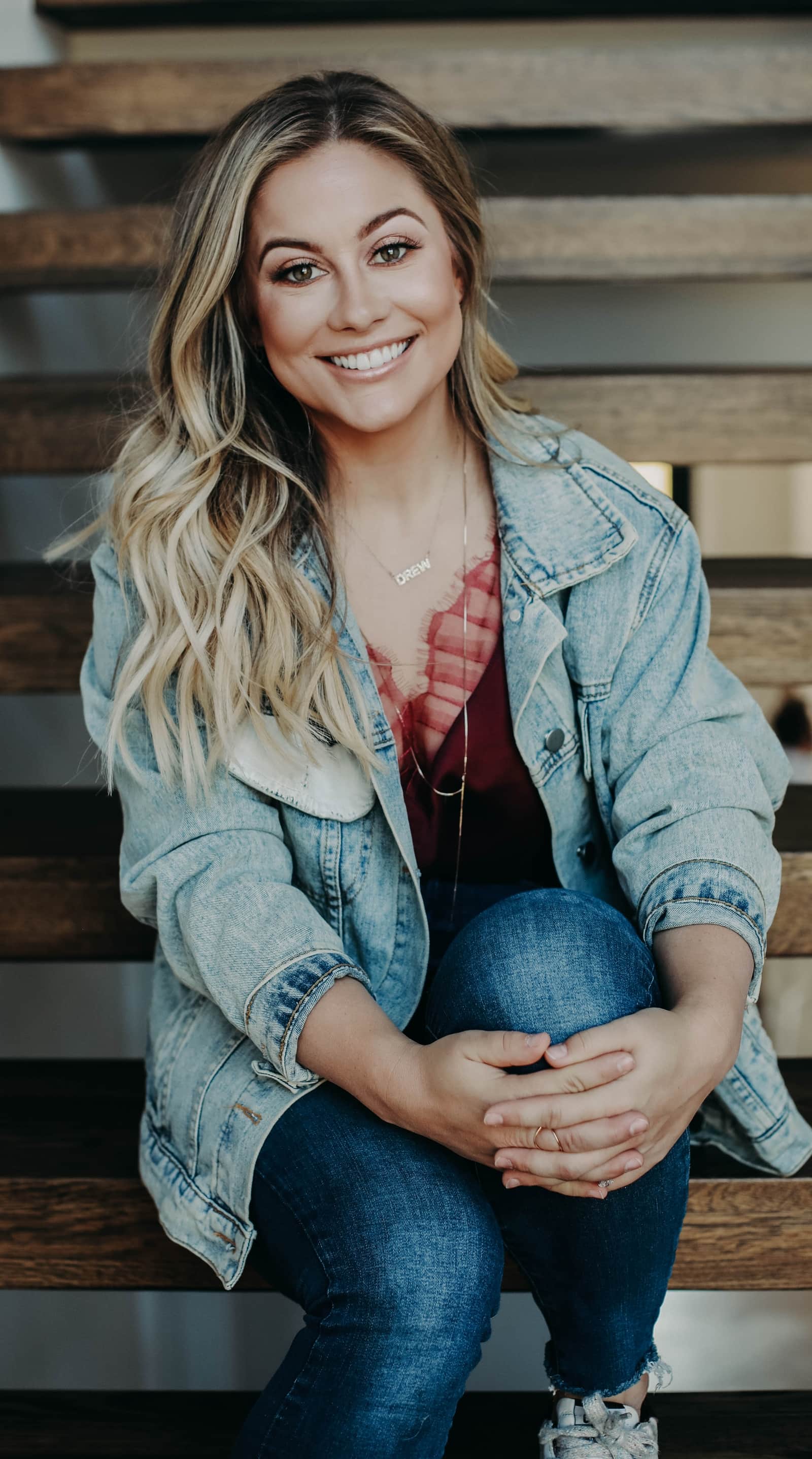 Speakers Shawn Johnson East(08)